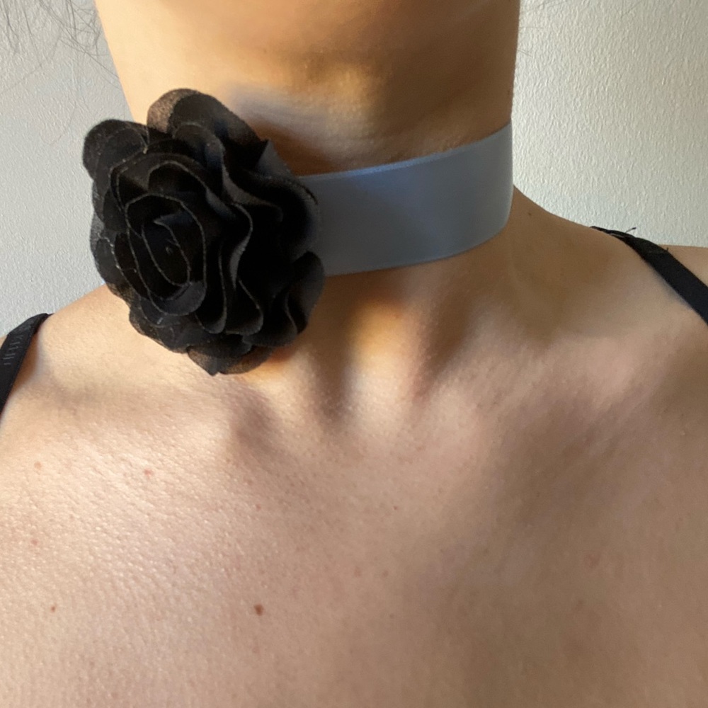 Flower Choker